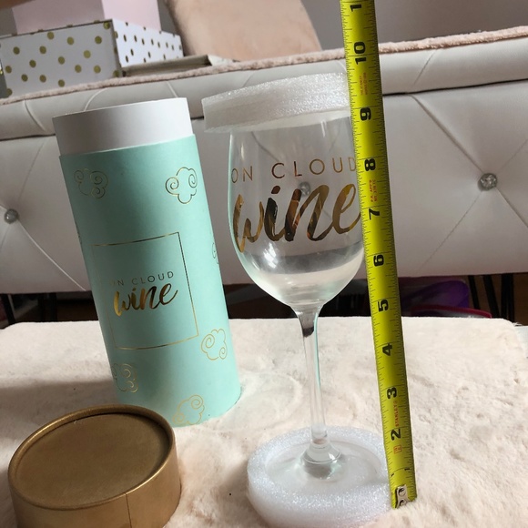 Fancy Wine Glass - Picture 5 of 7